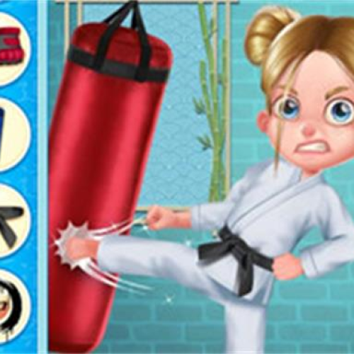 Karate Girl Vs School Bully Game
